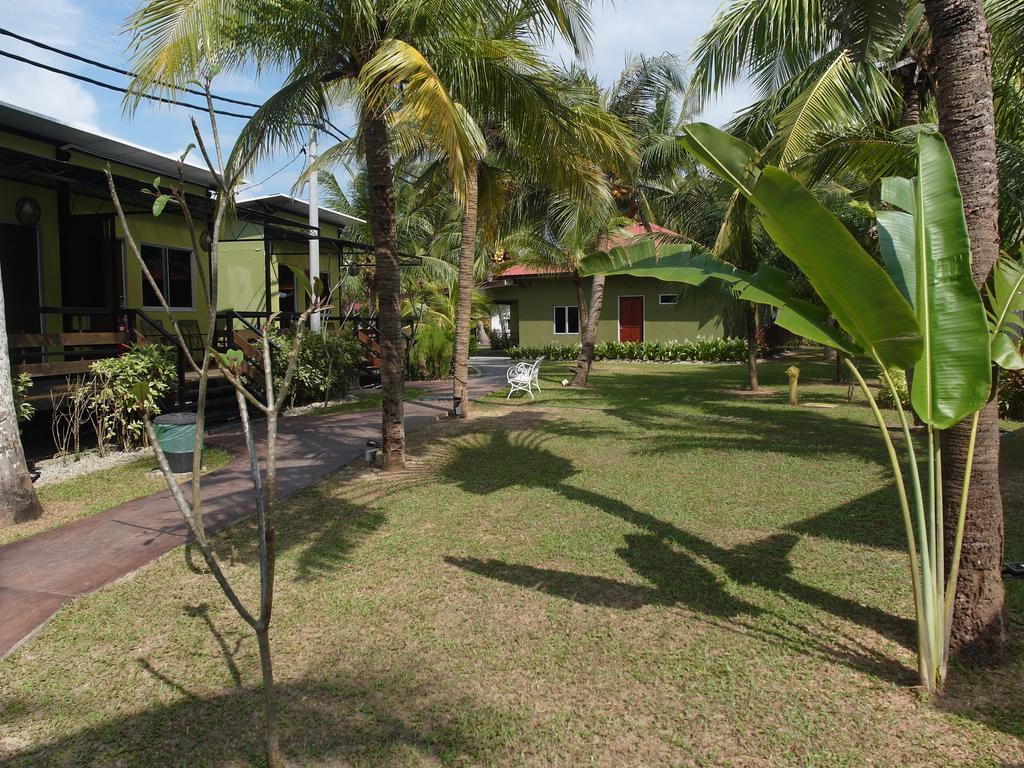 Casa Fina Fine Homes Pantai Cenang  Esterno foto