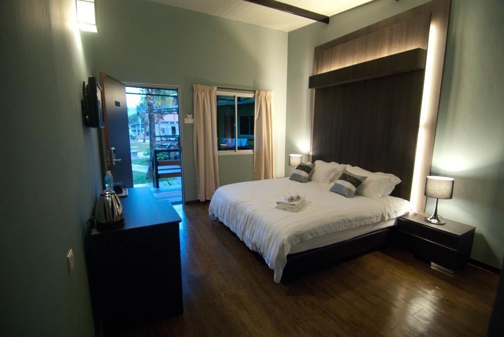 Casa Fina Fine Homes Pantai Cenang  Esterno foto